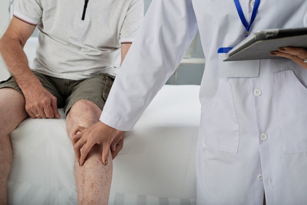 Best Knee Pain Treatment in North Delhi
